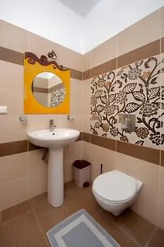 Hotell Depis Place & 2*