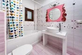 Depis Place & Hotell 2*