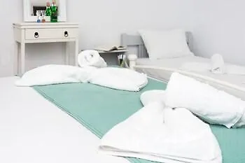 Hotell Depis Place & 2*
