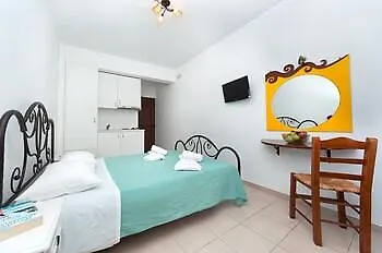 Depis Place & Hotell Naxos City