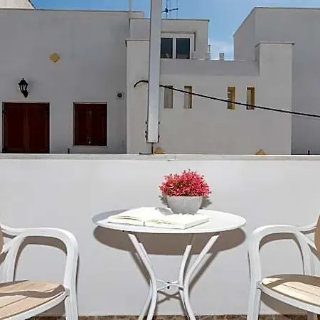 Depis Place & Hotel