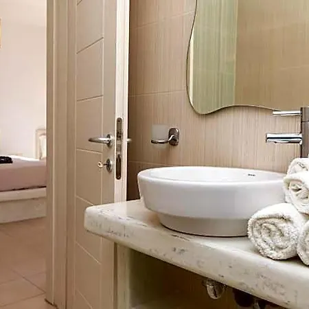 Hotel Depis Place & 2*