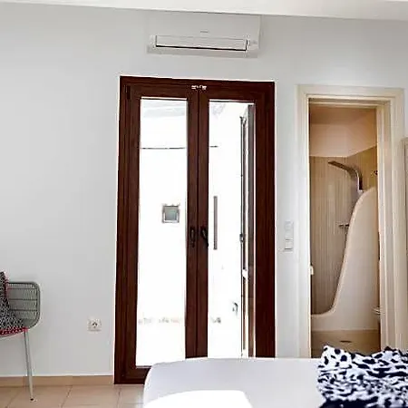 Hotell Depis Place & 2*