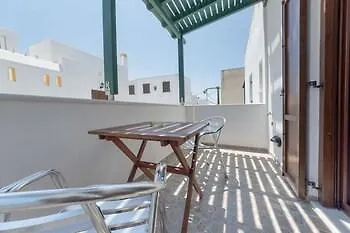 Hotel Depis Place & 2*